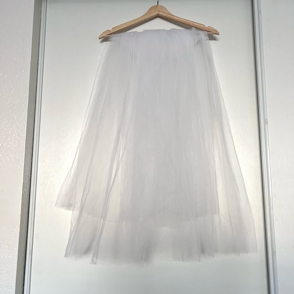 Two-tier Fingertip Veil